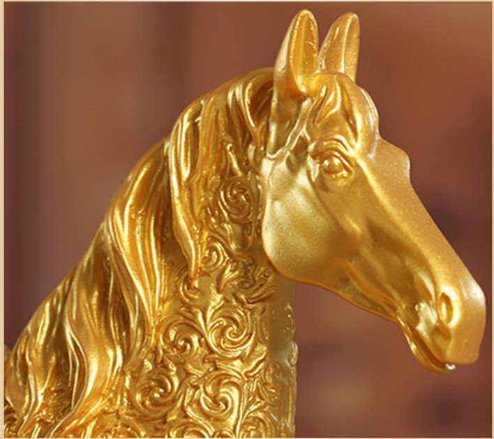 Tượng ngựa phong thủy mạ lớp vàng 24k mã đáo thành công