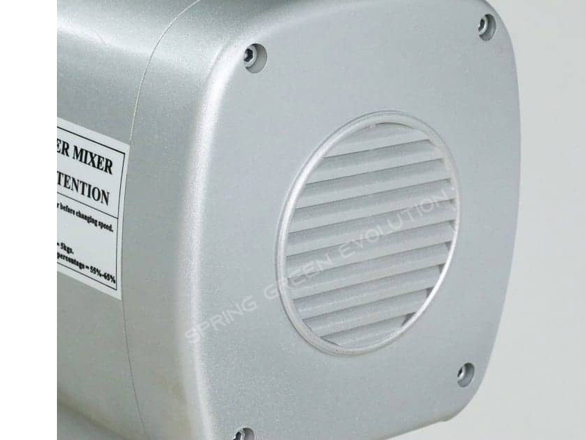Hệ thống tản nhiệt giúp máy hoạt động liên tục, bền bỉ Máy đánh trứng cho cửa hàng